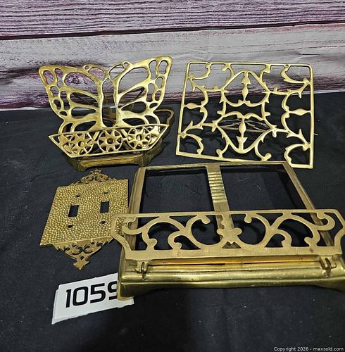 Lot #1059 (1 of 5)