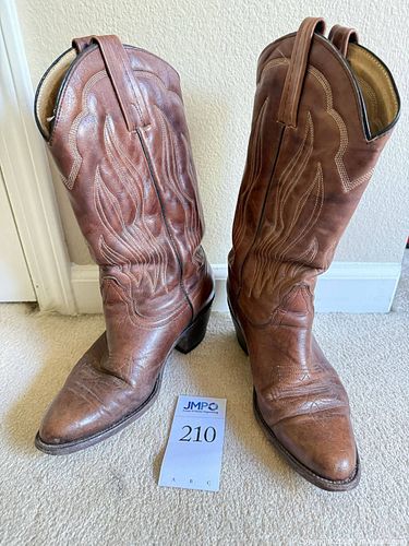 Lot #210 (1 of 5)