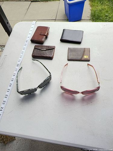 Lot #33 (1 of 7)