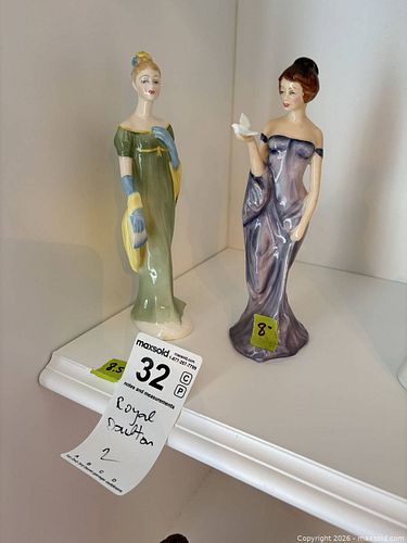 Lot #32 (1 of 12)
