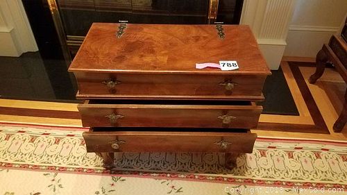 Lot #0788 (1 of 5)