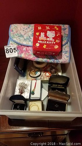 Lot #0805 (1 of 6)