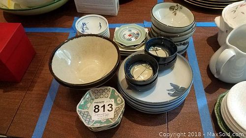 Lot #0813 (1 of 10)