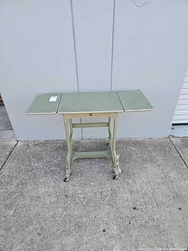 Lot #63 (1 of 7)