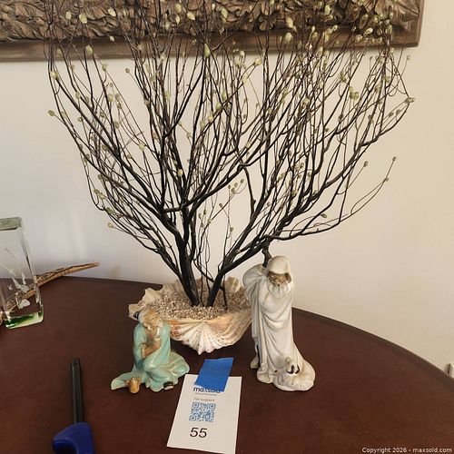 Lot #55 (1 of 8)
