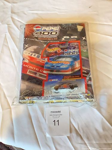 Lot #11 (1 of 6)