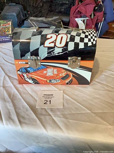 Lot #21 (1 of 6)