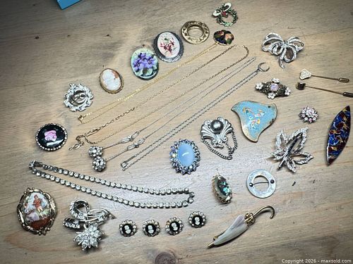 Jewellery Miscellaneous Jewelry  (1 of 19)