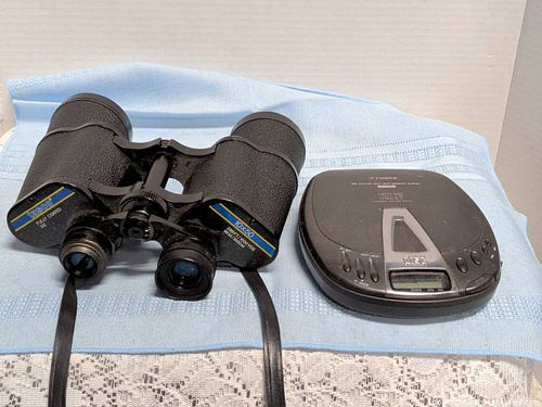 Binoculars and CD player (1 of 4)