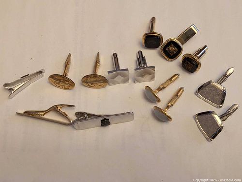 Costume jewellery  (1 of 4)
