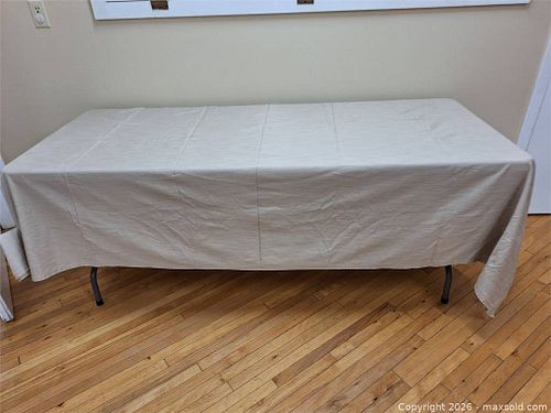 Tablecloth (1 of 3)