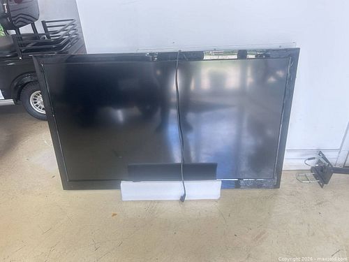 Lot #50 (1 of 11)