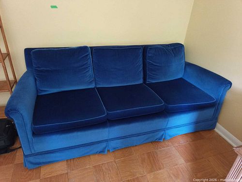 Sofa D (1 of 13)