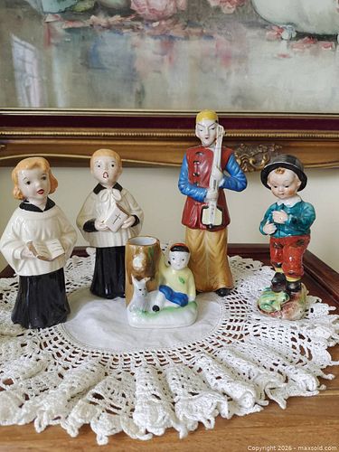 Occupied Japan Porcelain Figurines Assortment (5 Pieces) (1 of 6)