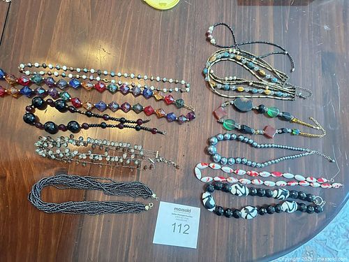 Lot of 12 Mixed Beaded Necklaces (1 of 11)