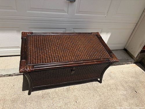 Lot #103 (1 of 8)
