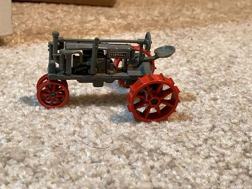 Lot #28 (1 of 5)