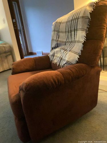 Lot #2 (1 of 3)