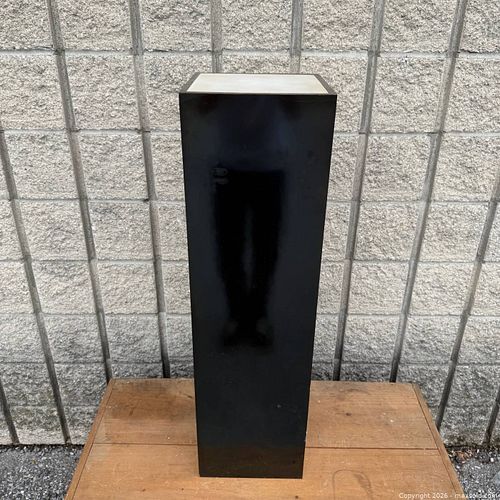 Lot #25 (1 of 6)