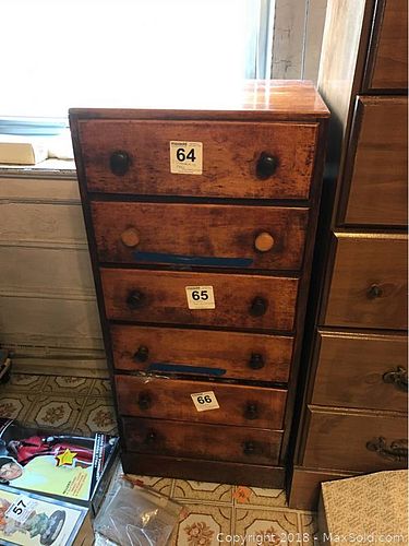 Lot #0059 (1 of 7)