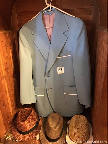 Lot #0067 (1 of 5)