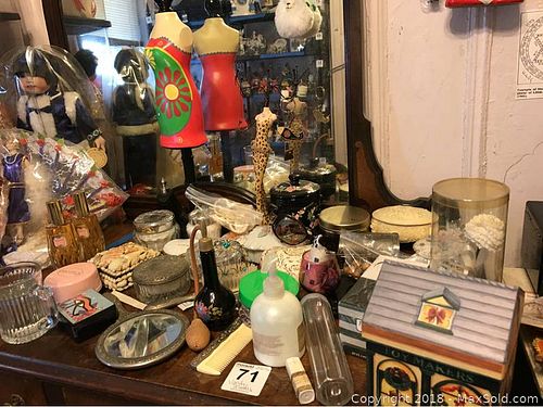 Lot #0071 (1 of 10)