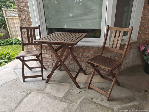 Patio set for two (1 of 4)