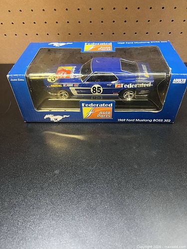 Lot #83 (1 of 7)