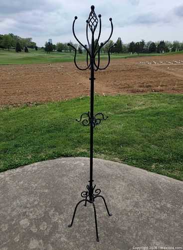 Lot #101 (1 of 4)