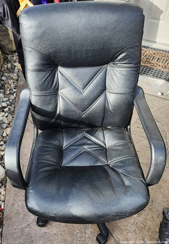 Lot #40 (1 of 4)