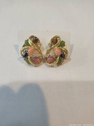 Lot #8 (1 of 4)