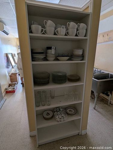 Lot #49 (1 of 13)