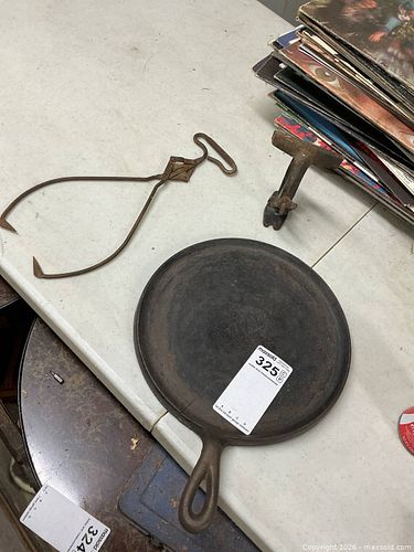 Lot #325 (1 of 8)