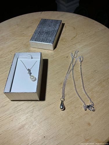 Lot #266 (1 of 8)