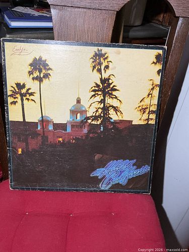 Lot #39 (1 of 6)