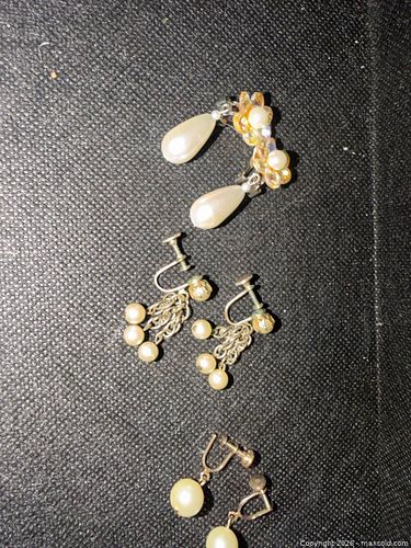 Pairs of Vintage Clip-On Earrings (3) (1 of 4)