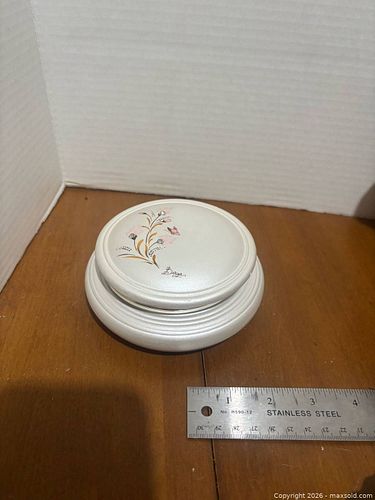 Lot #62 (1 of 7)
