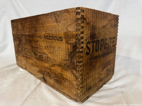 Lot #46 (1 of 8)