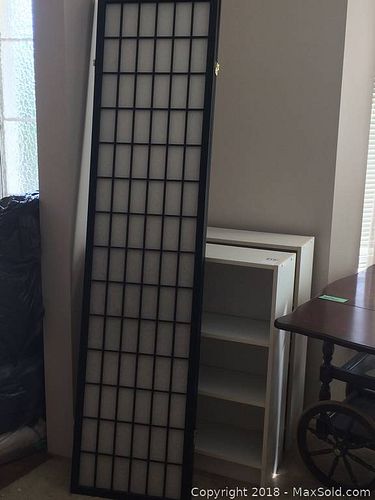 Lot #0215 (1 of 12)
