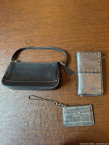 Lot #212 (1 of 15)