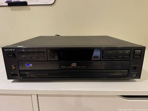 Lot #51 (1 of 9)