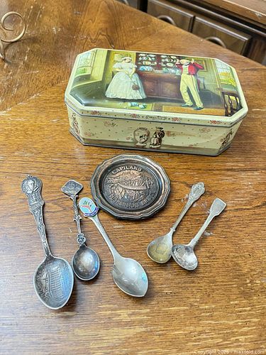 Vintage Souvenir Set: Tin Box, Sterling Silver State Capital Washington Monument Spoon plus more  (1 of 15)