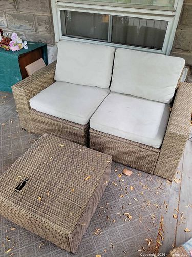 Brown Wicker/Rattan 2-Seater Outdoor Loveseat and table with Cushions (1 of 4)