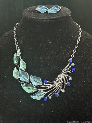 Lot #18 (1 of 6)