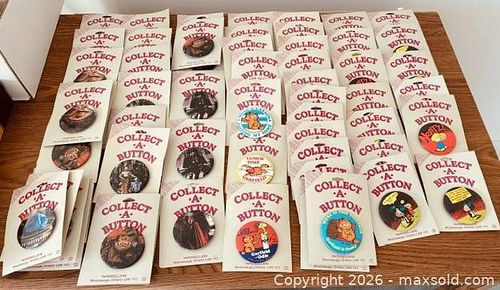 Collectible Buttons includes Star Wars / Garfield  (1 of 3)