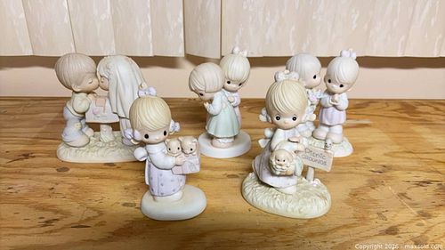Precious Moments Figurine Collection  lot 239 (1 of 15)