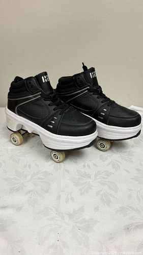 Black & White Quad Shoe Roller Skates, Lace-Up Pair (1 of 7)