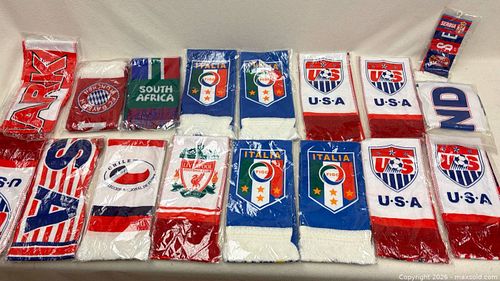 Lot of 11-20 Soccer Fan Scarves – USA, Italy, Liverpool & More (1 of 7)