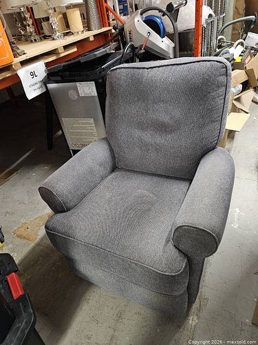 Lot #60 (1 of 4)