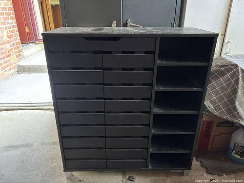 Lot #129 (1 of 7)